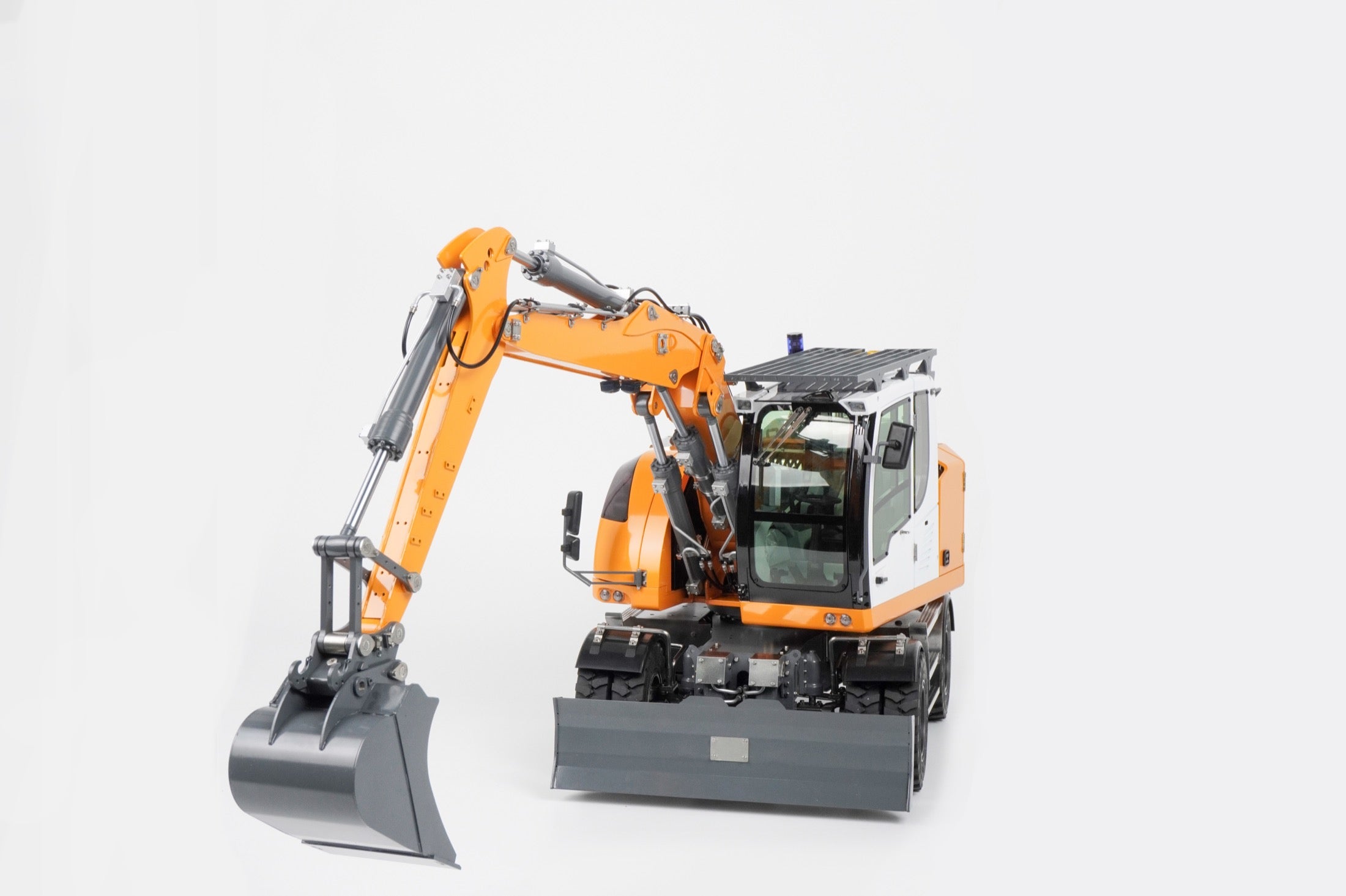 Kudon C914 hydraulic RC excavator
