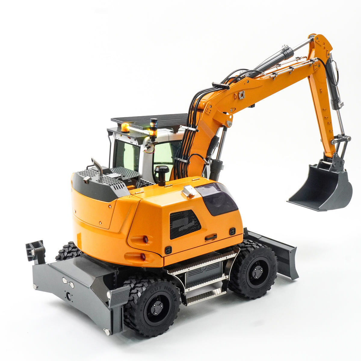 Kudon CUT-914-LS Wheeled Three-Section Boom Hydraulic RC Excavator with Outriggers — Standard Version